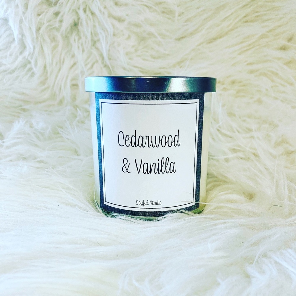 Cedarwood & Vanilla scented soy candle 9oz